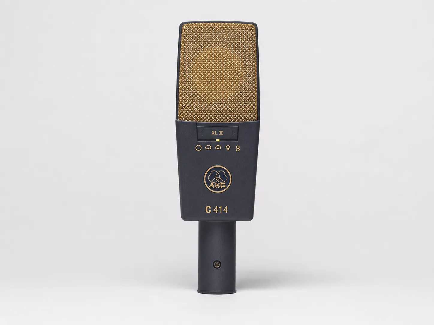 ナレーション収録に使用したAKG C414 XL II