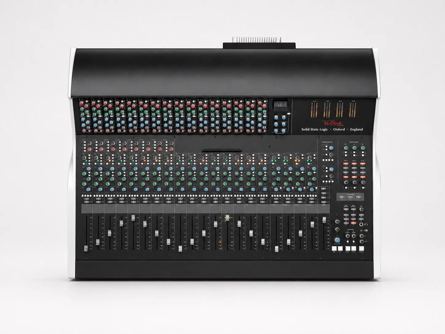 ナレーション収録に使用したSSL XL-Desk